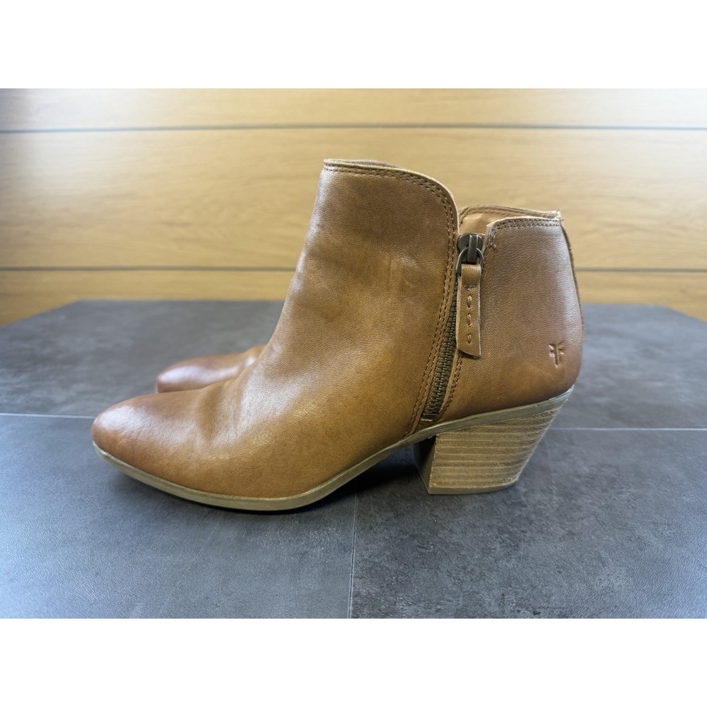 FRYE Women's Sacho Moto Shootie Cognac Brown Leather Ankle Boots Size 9.5